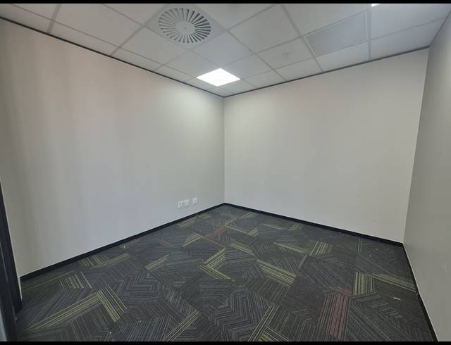 318M² OFFICE TO LET IN SANDTON CENTRAL
